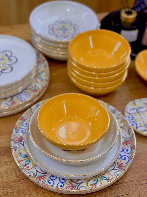سرویس چینی ترک ۶ نفره زرد و سفید طرح دار