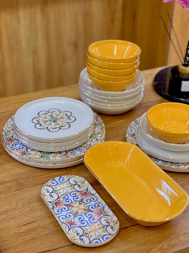 سرویس چینی ترک ۶ نفره زرد و سفید طرح دار